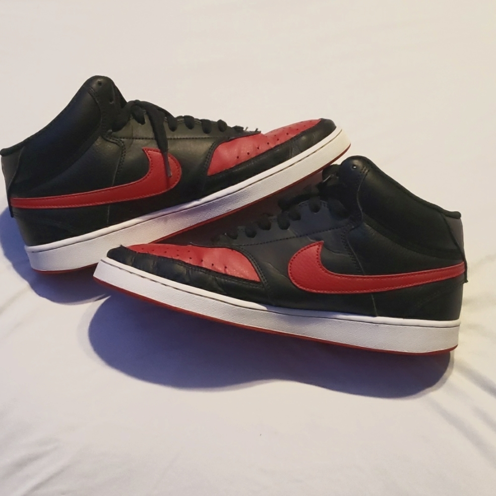 Nike Court Vision Mid Bred
